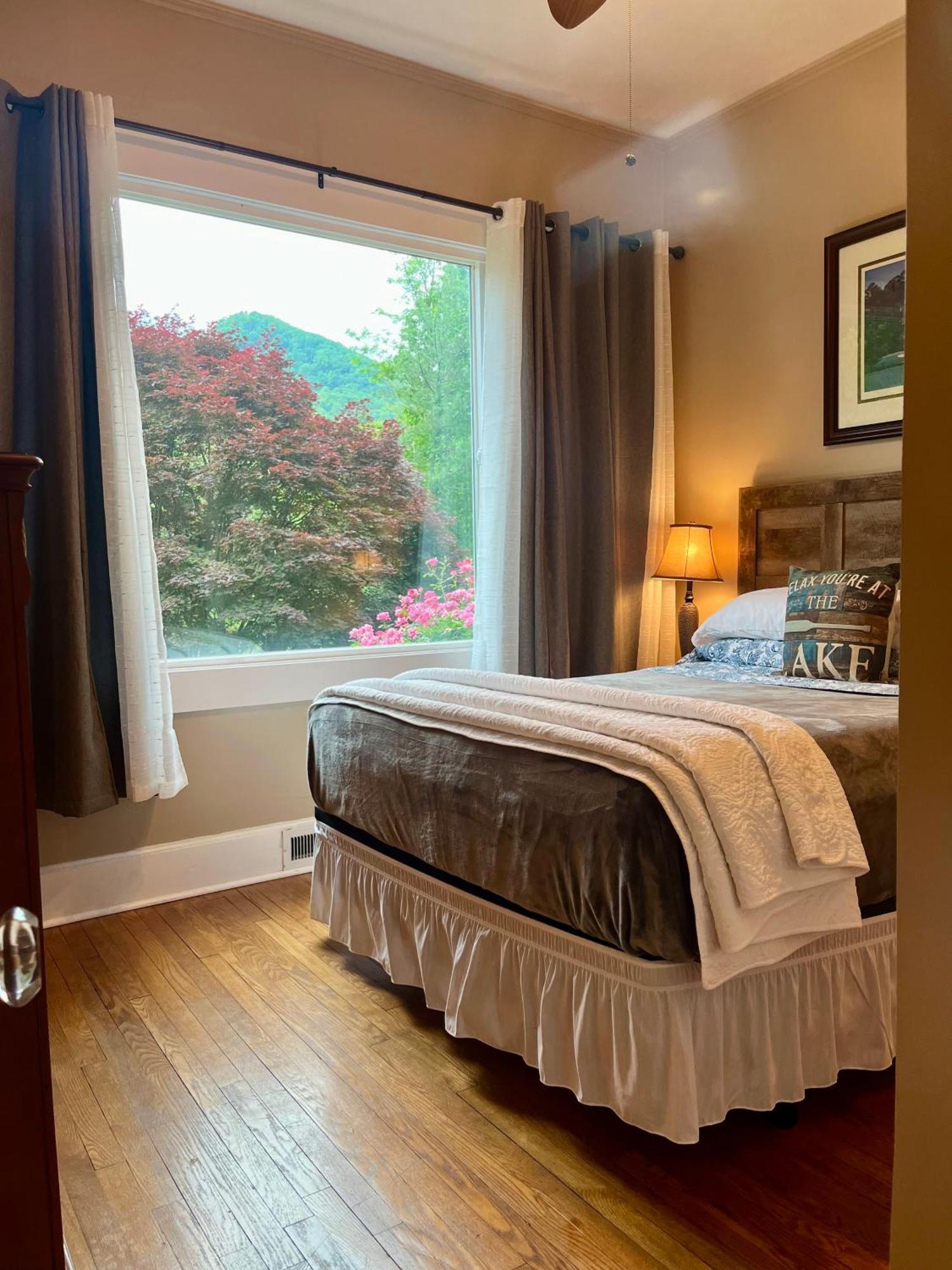 Grafton Lodge Lake Lure Esterno foto